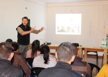 Capacitan a productores yerbateros en manejo de quemas y control de incendios