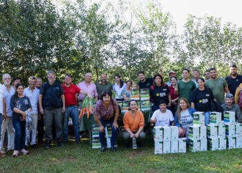 Productores misioneros reciben maquinarias e insumos para fortalecer sus actividades