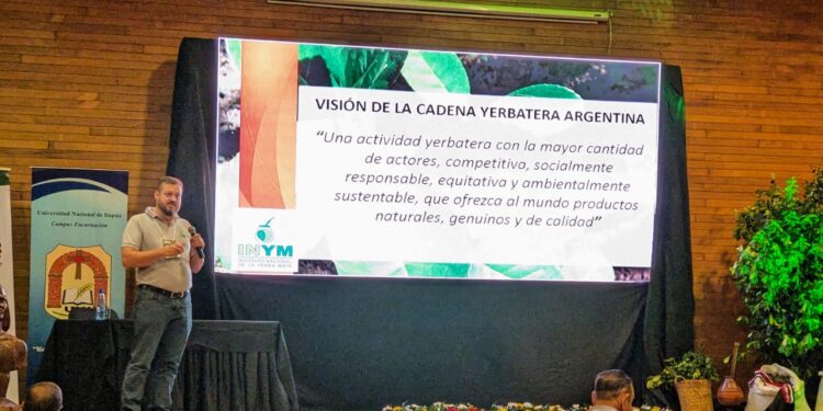 La yerba mate argentina en el Congreso Sudamericano de Paraguay 