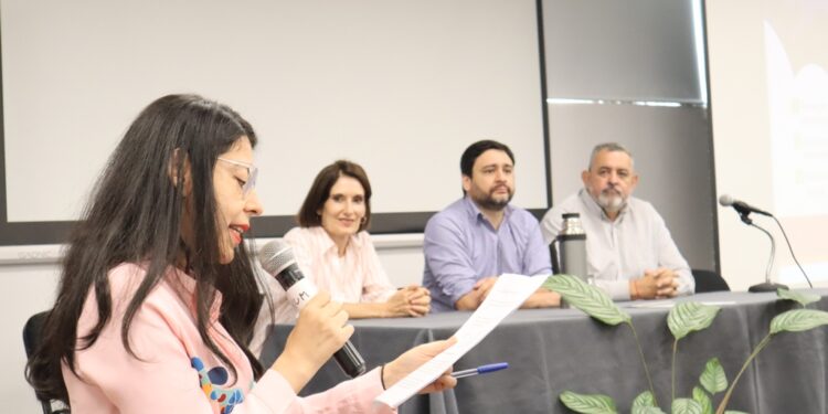 “Diálogo de saberes, conocimientos y prácticas en desarrollo rural”.