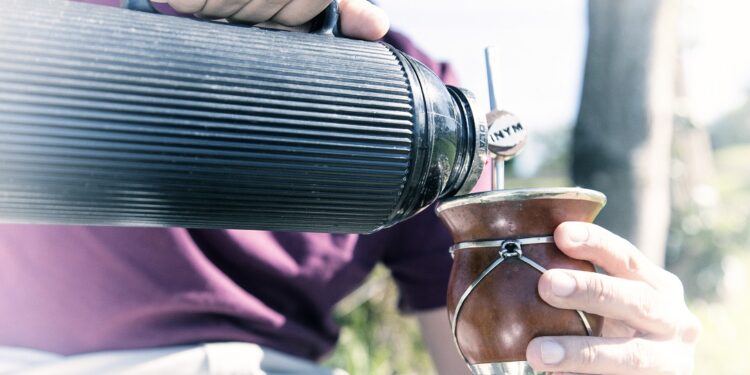 Las ventas de yerba mate continúan con indicadores positivos en mercado interno y exportaciones