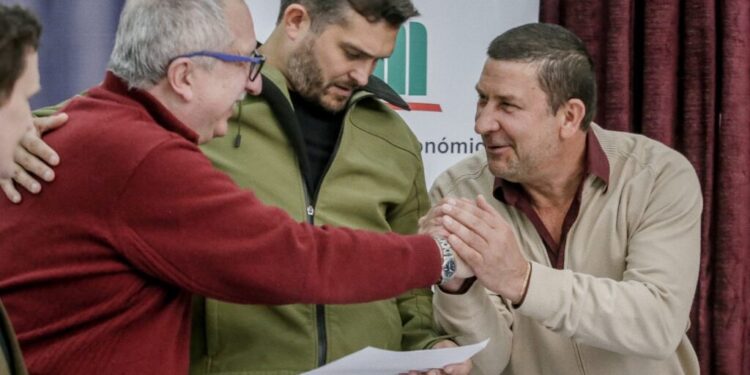 Créditos para el sector tealero, con una tasa de interés bonificada por la provincia