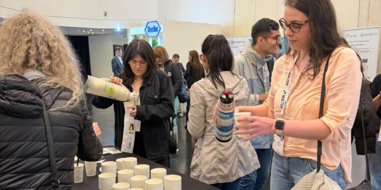 Simposio Argentino de Hepatología: la Yerba Mate presente