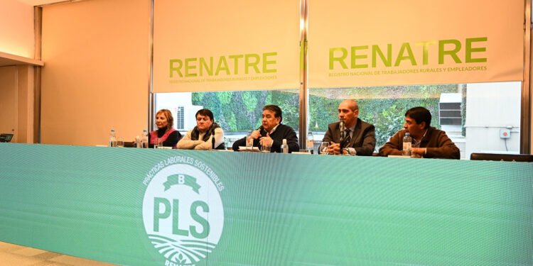 El RENATRE presentó la Certificación Empresarial en Prácticas Laborales Sostenibles