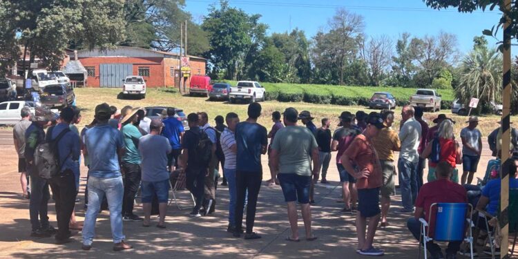 Los “autoconvocados” no dejan salir a los empleados de la CTM