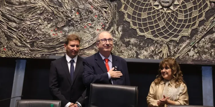 Desregulación, “Ahora Chacra”, el precio de la hoja verde, los temas del Gobernador en su mensaje