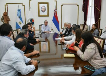 Passalacqua recibió a productores yerbateros: «siempre estoy del lado de aquellos que producen»