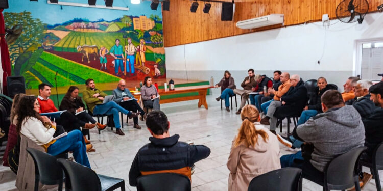 Inician la discusión del precio del brote de té