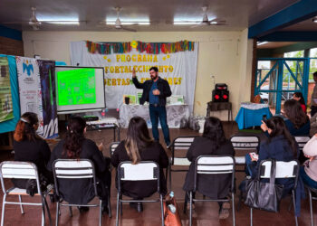 Misiones fortalece las huertas en escuelas especiales con capacitación e insumos