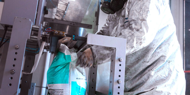 Biotecnología en la chacra: distribuyen 1.500 dosis de su bioinsumo MIHOBA